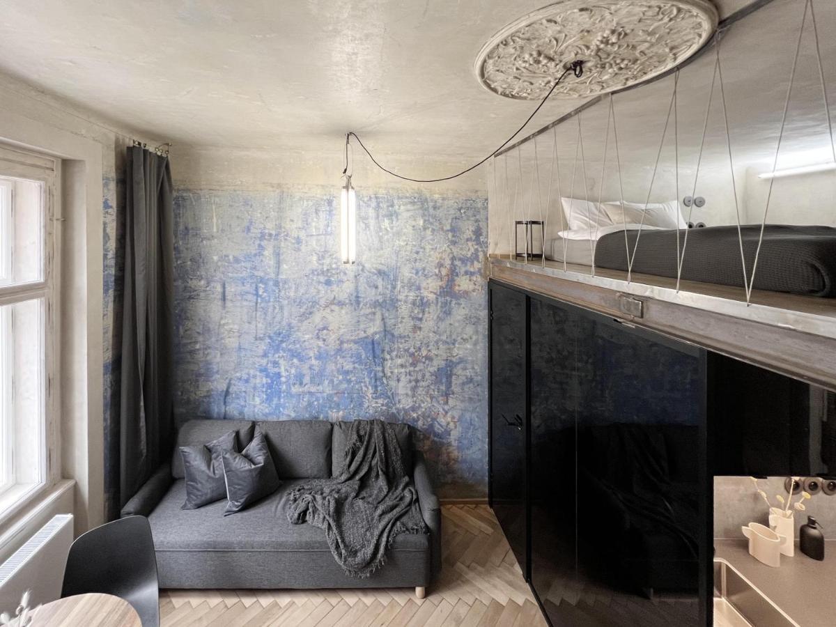 Turnkey Urban Harmony Studio Apartment Prag